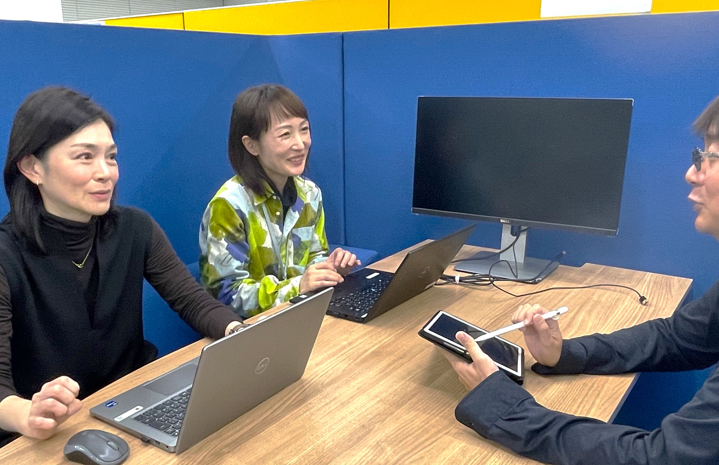 3人で談笑